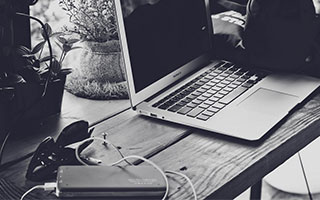 股票杠杆是指什么:在手机上怎样看股票-国常会审议通过《关于深入实施“人工智能+”行动的意见》